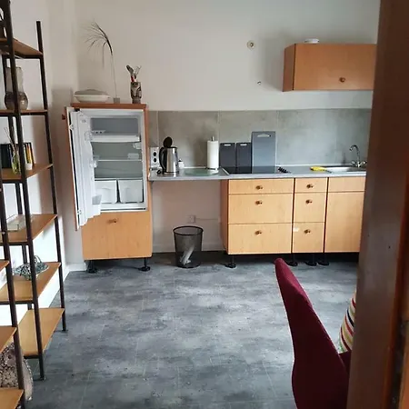 Modern-comfort-inn 1 Apartment